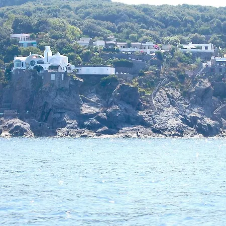 Elena Ischia